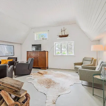 Ae304-aeroskobing-stokkeby-hovedgade-18 * Ærøskøbing